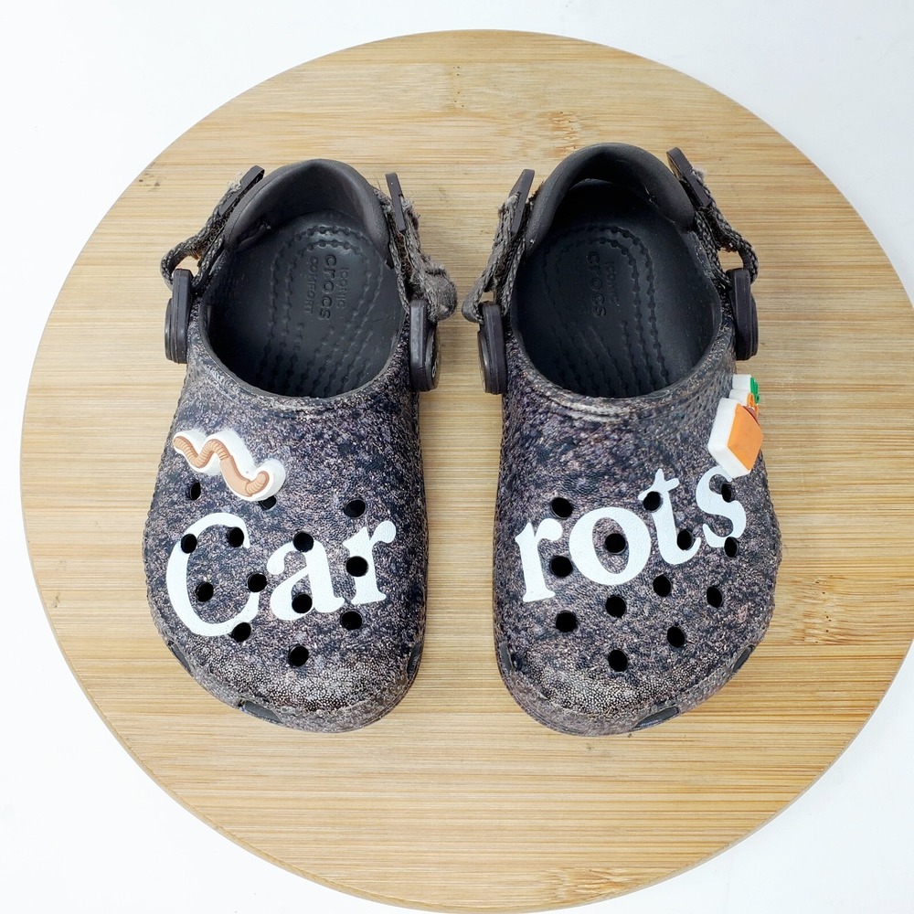 CROCS Carrots Kids 5 Anwar Clog Childrens Play Water Shoes Sandals Dirt Worm‎